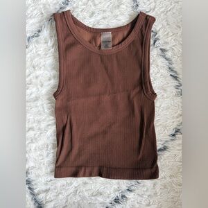 Aritzia Sunday Best Rib Crew Cropped Sleeveless Tank Top - Brown